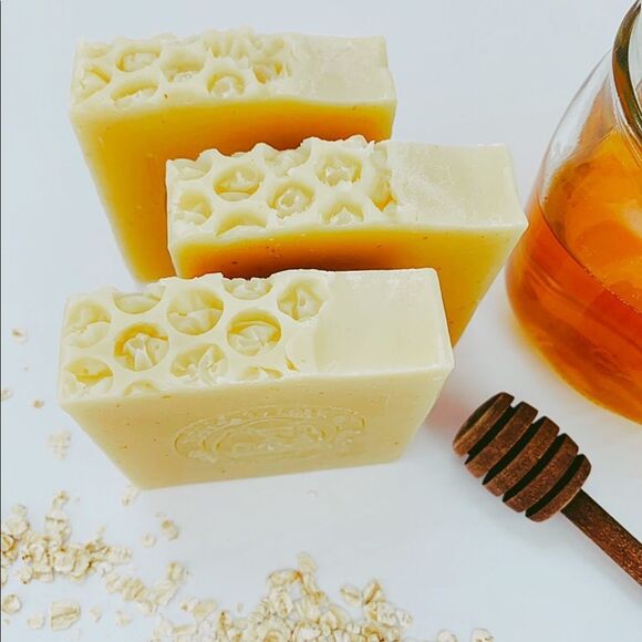 3 Bars-Handmade Honey Oat Shea Butter Unscented - Picture 3 of 4